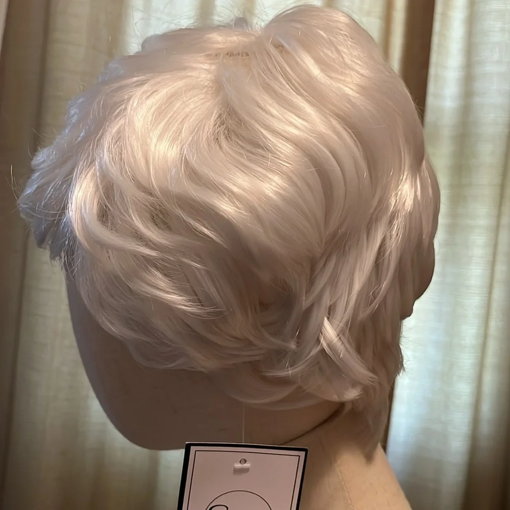N/A white synthetic